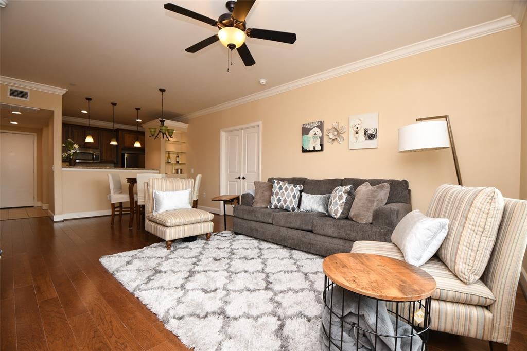2203 Dorrington St, #307