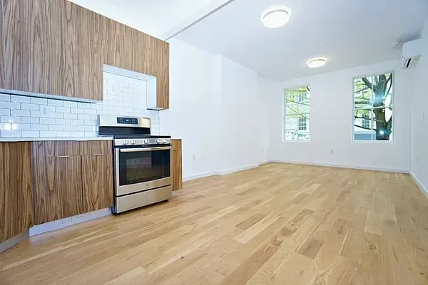 111 South 4th Street Unit: 1A