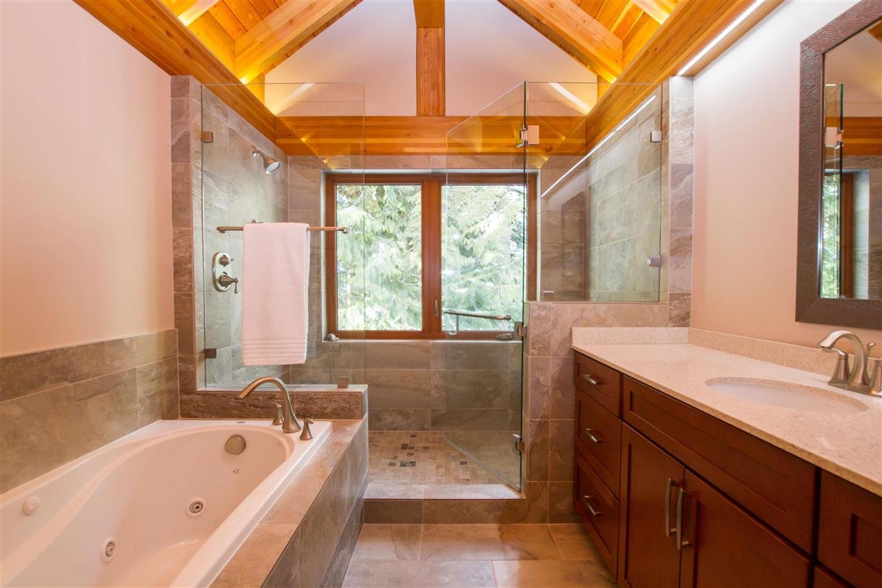 8628 Driftwood Close