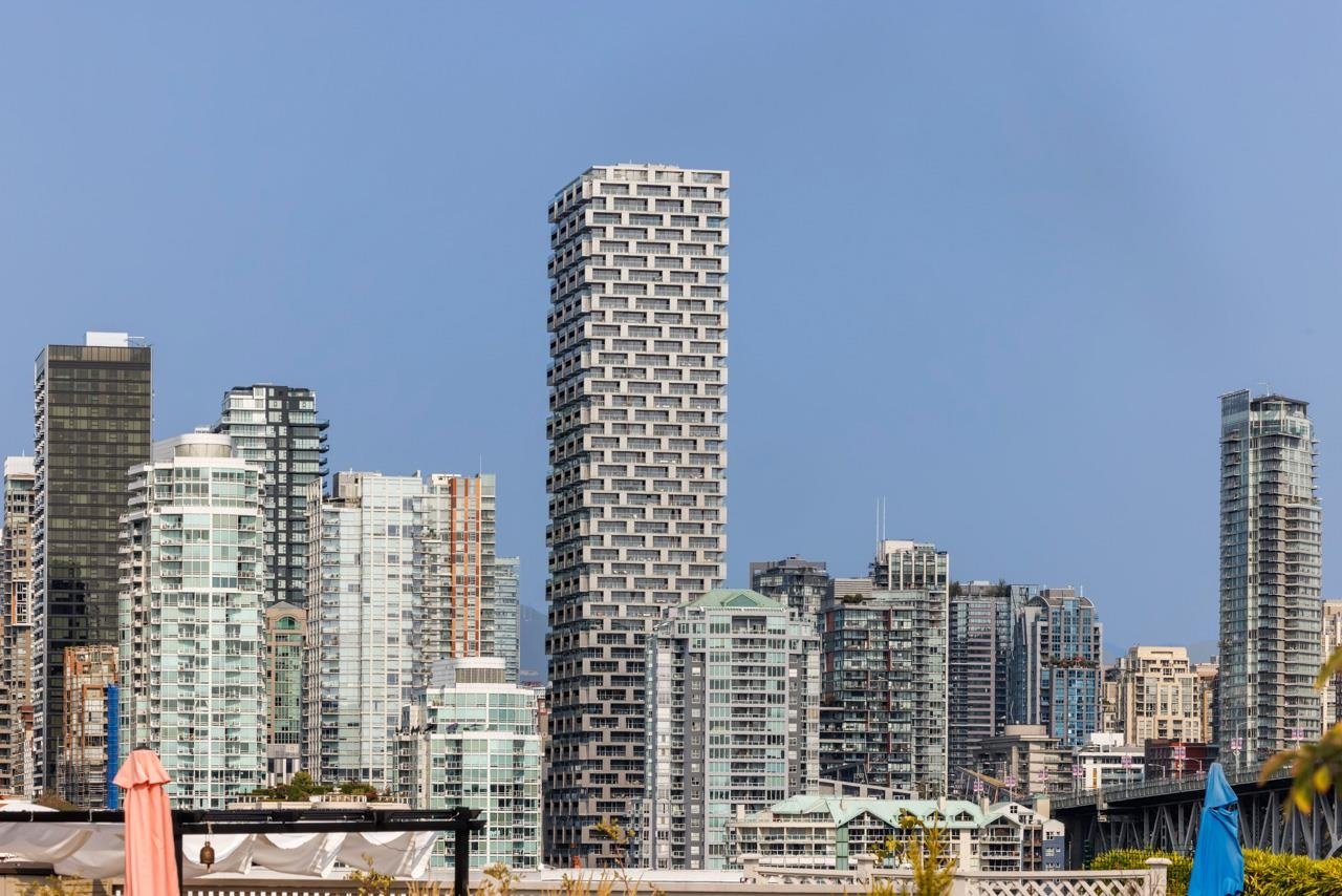 411-1630 W 1st Avenue, Vancouver