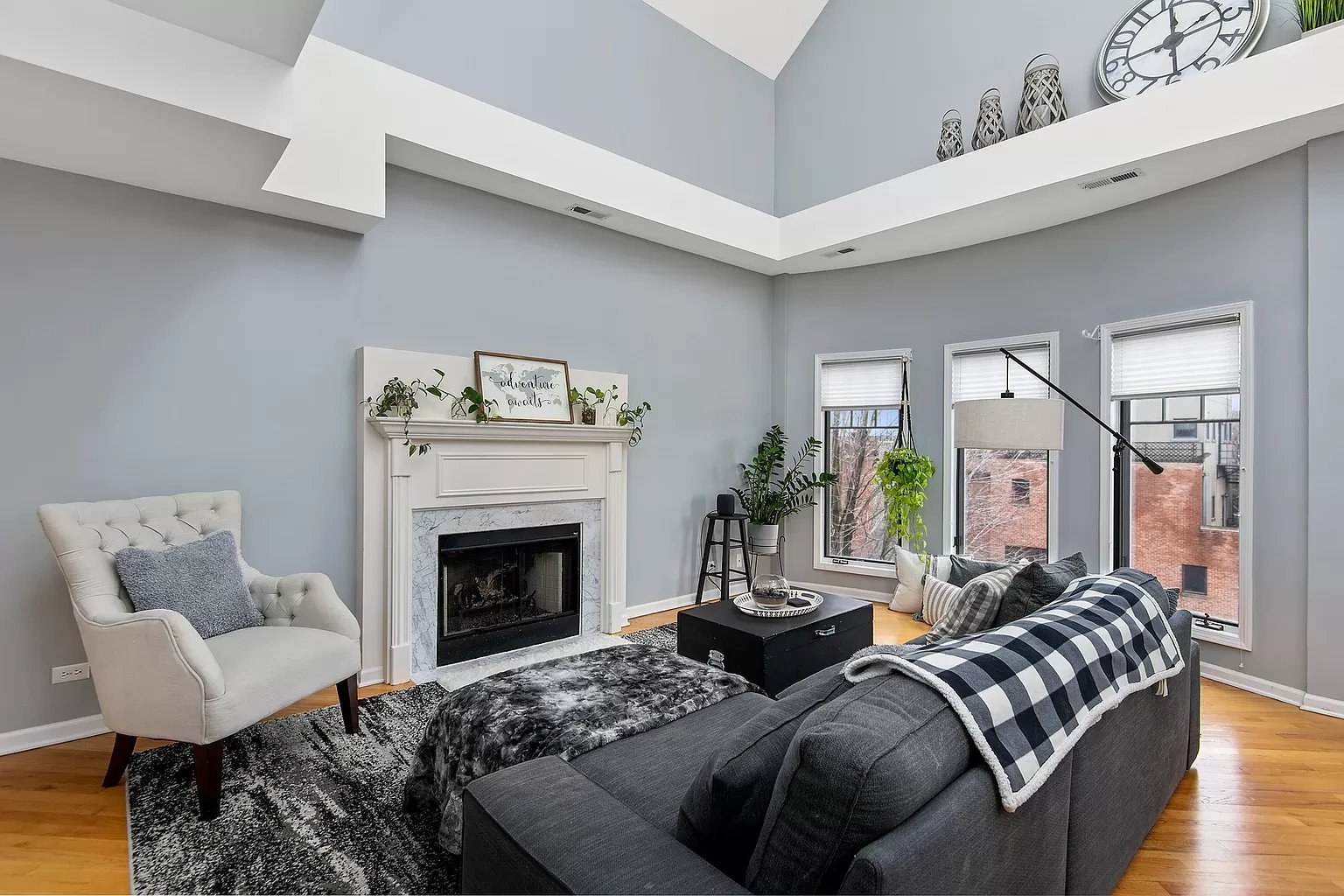3141 N Racine Ave #3