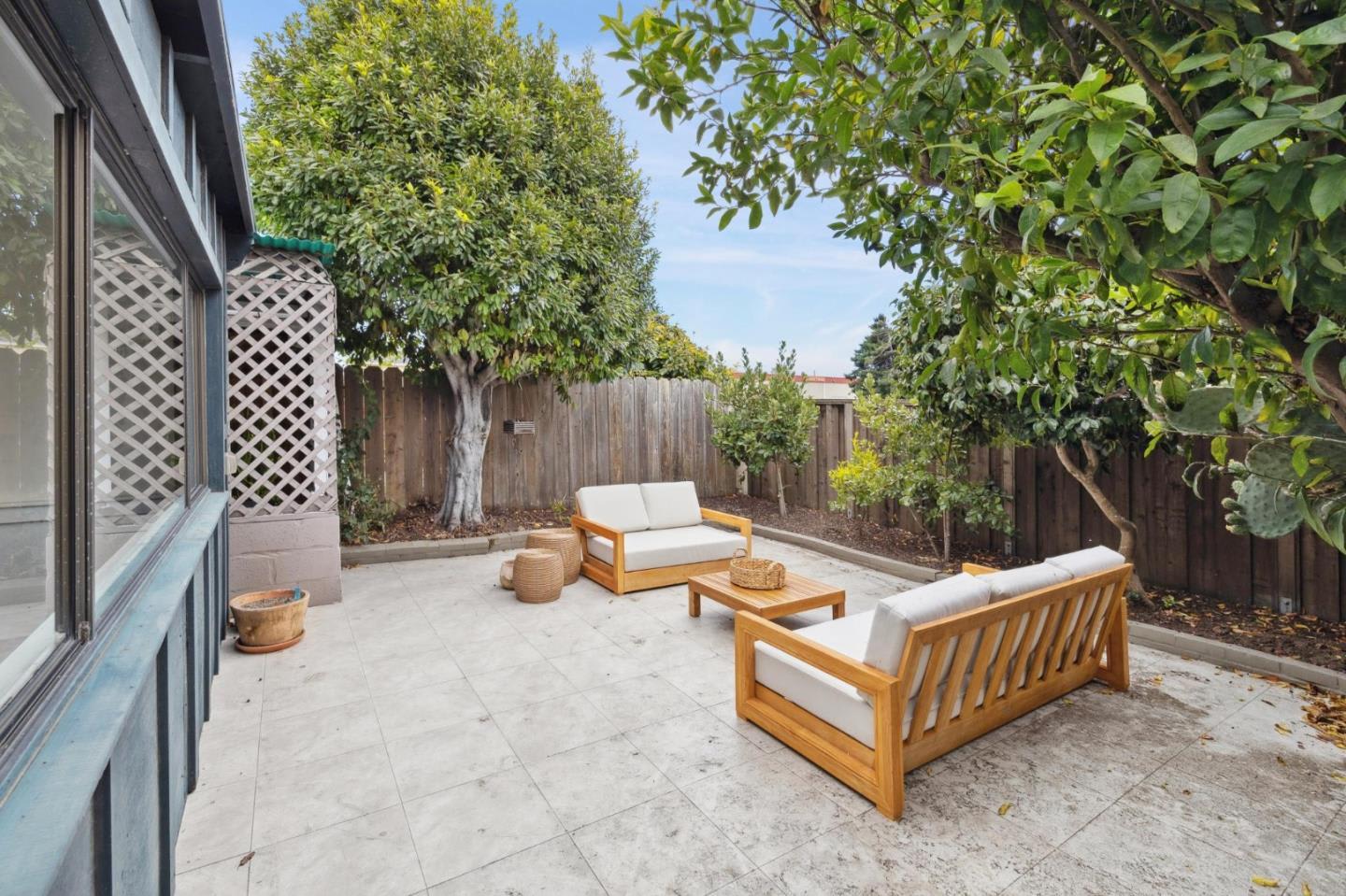 281 Village WAY