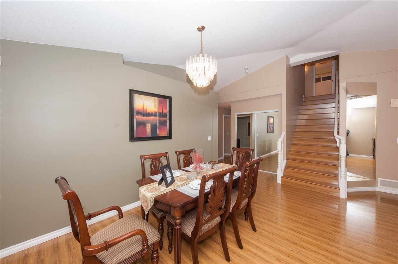 3329 Rosalie Ct