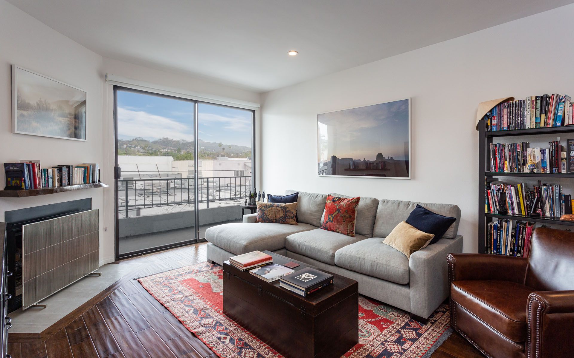 660 N Sweetzer Ave #203, Melrose