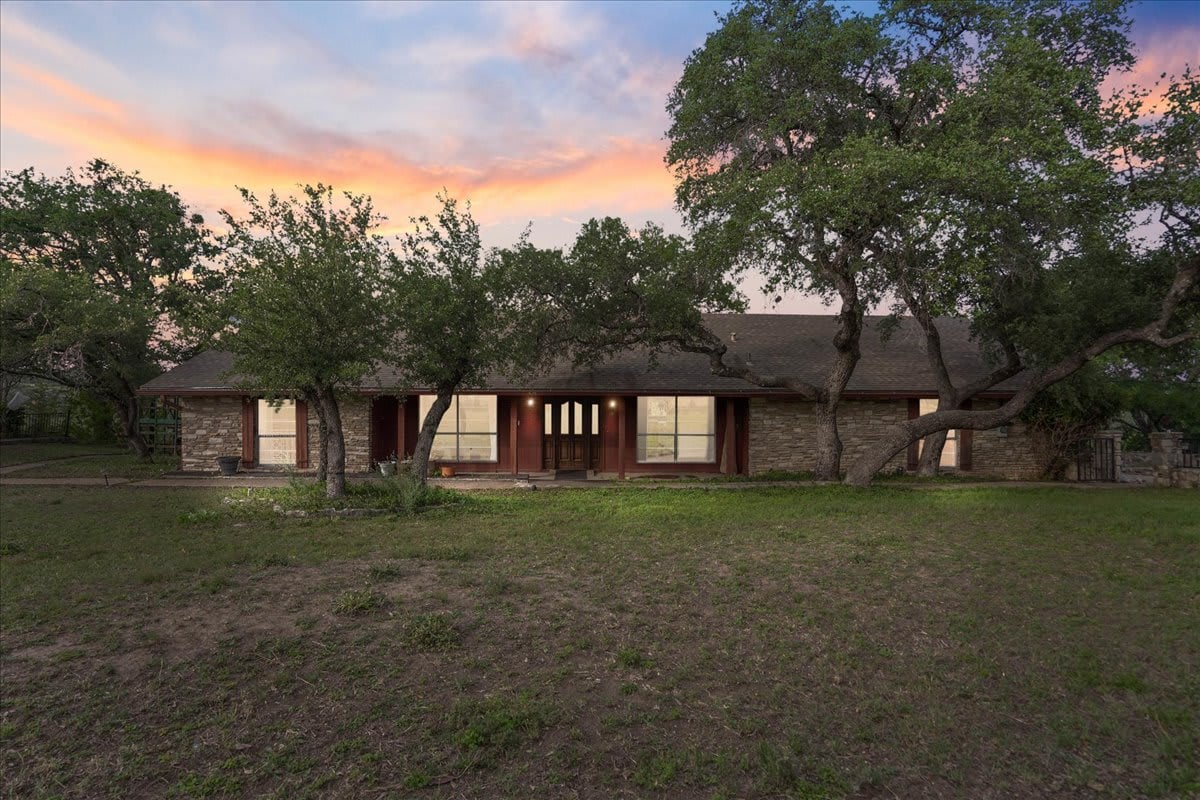 24900 Pedernales Canyon Trl