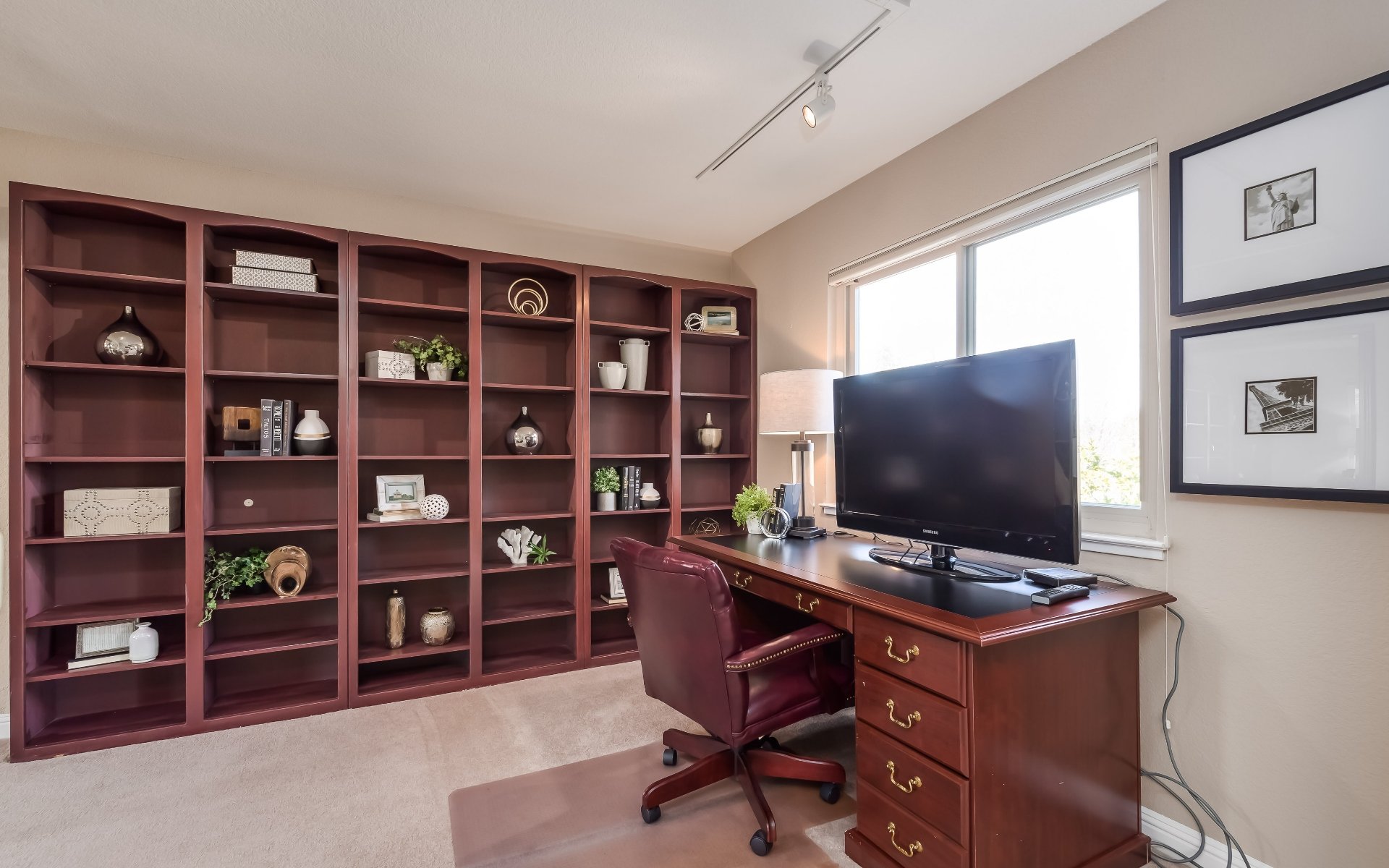 83 Leeds Ct, E