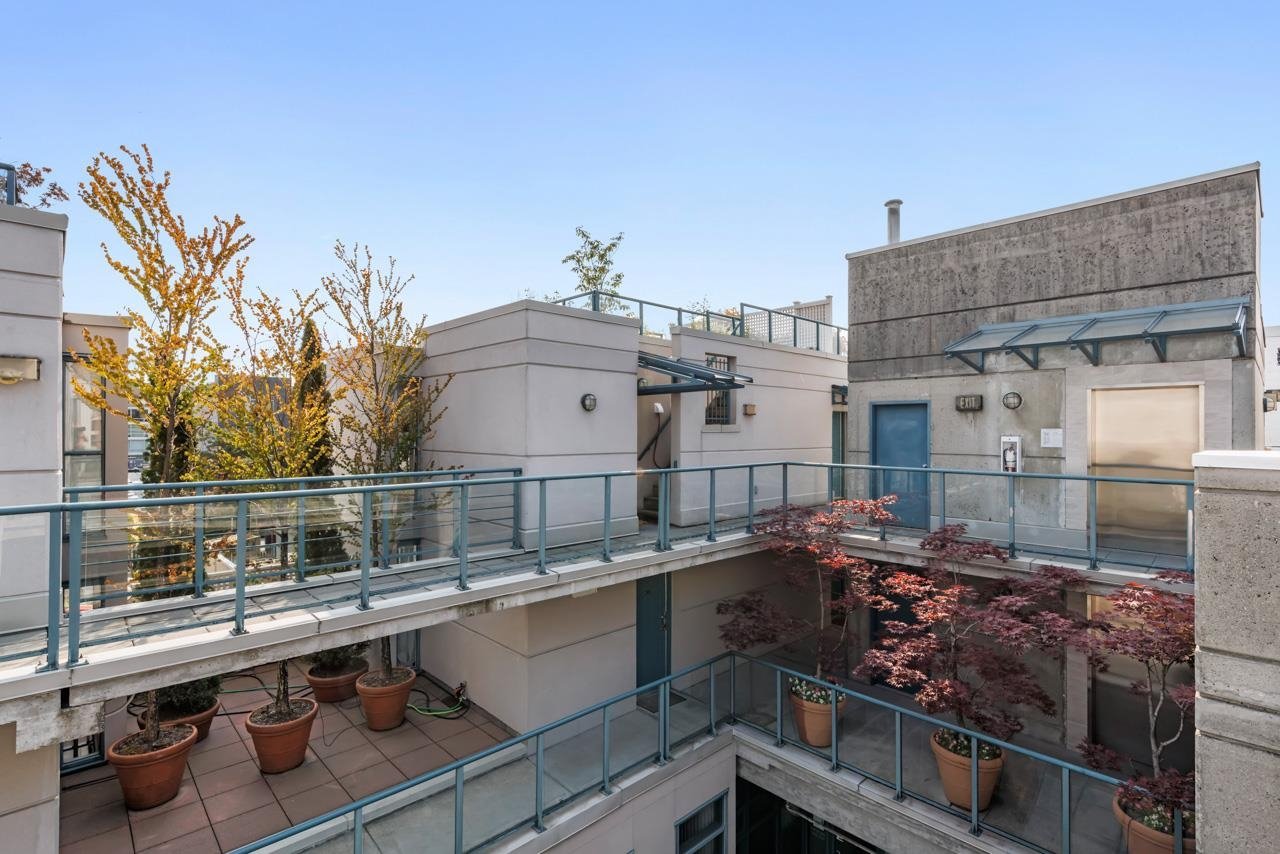 411-1630 W 1st Avenue, Vancouver