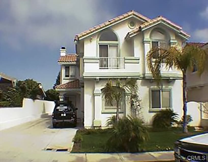 1728 Iris Ave