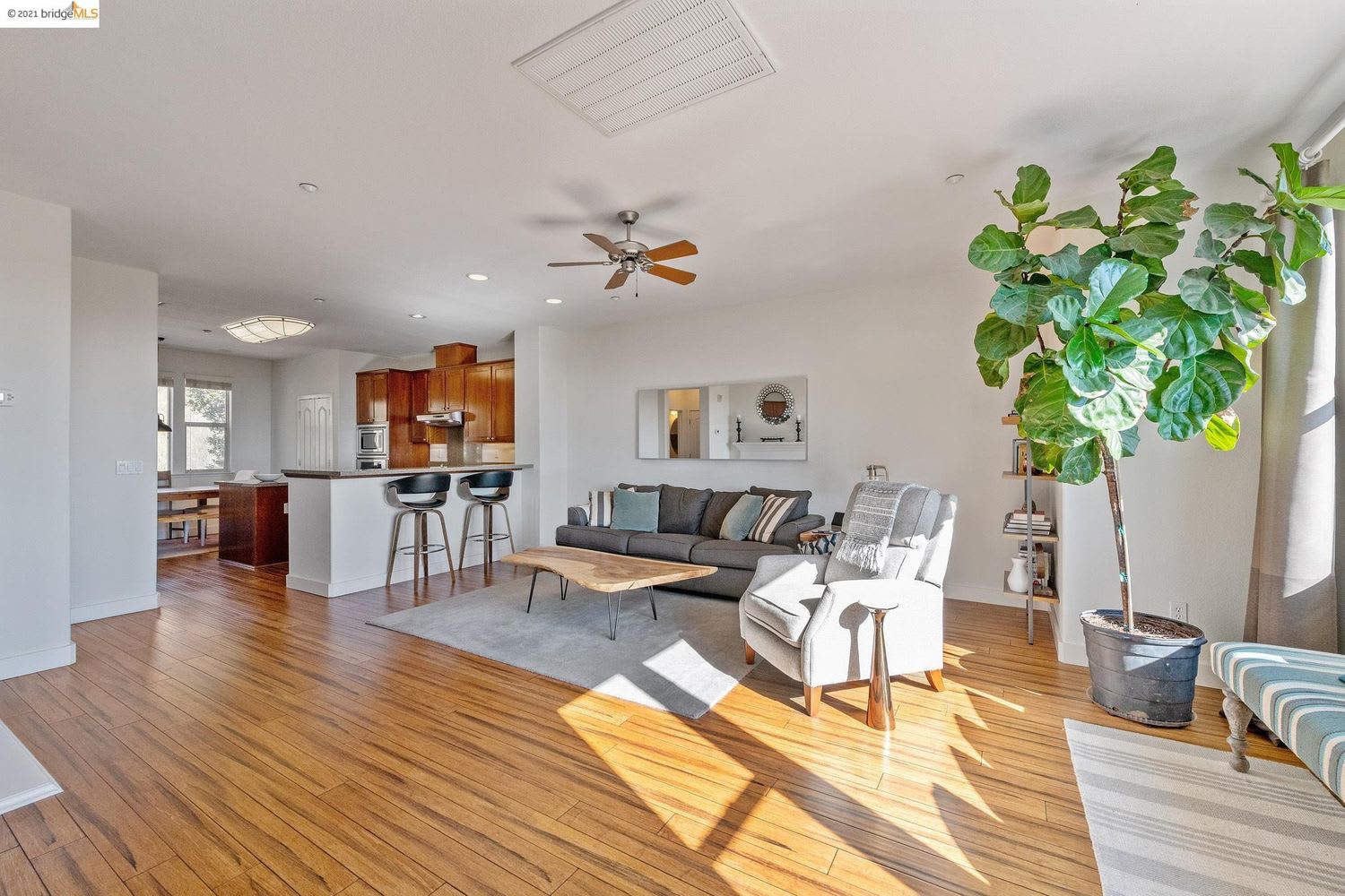 6445 Blue Rock Ct Oakland, CA, 94605
