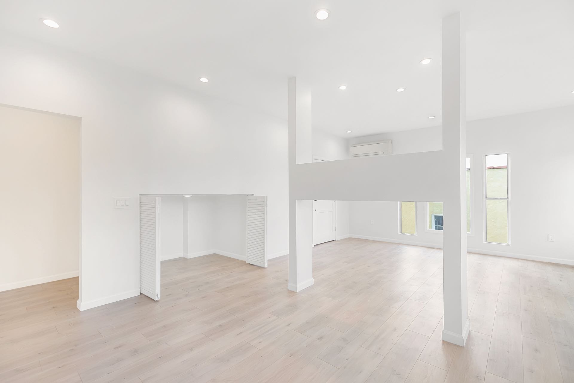 124 1/2 North Park View Street