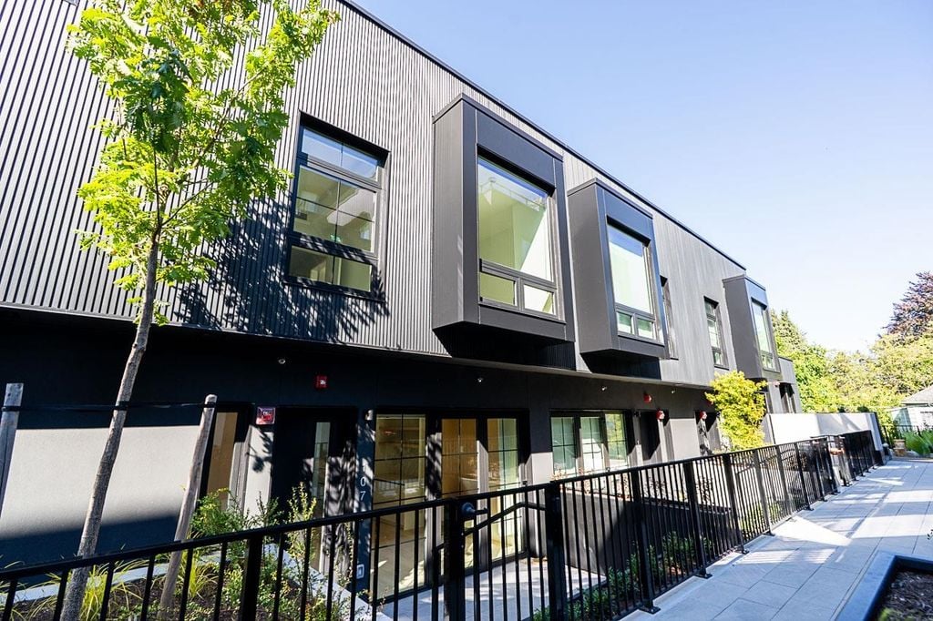 551 W 28th Avenue 107, Vancouver