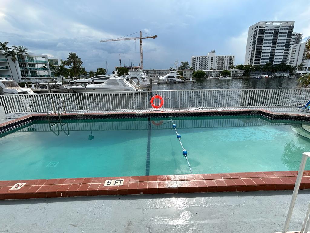 7920 East Dr #14 North Bay Village