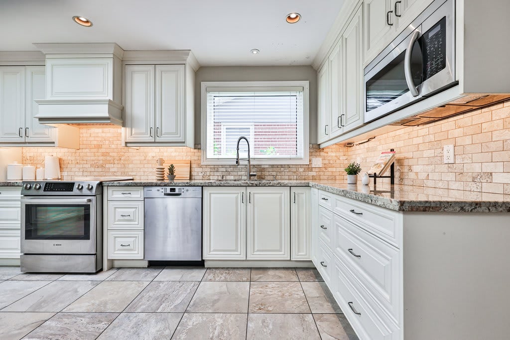 1483 Spring Rd