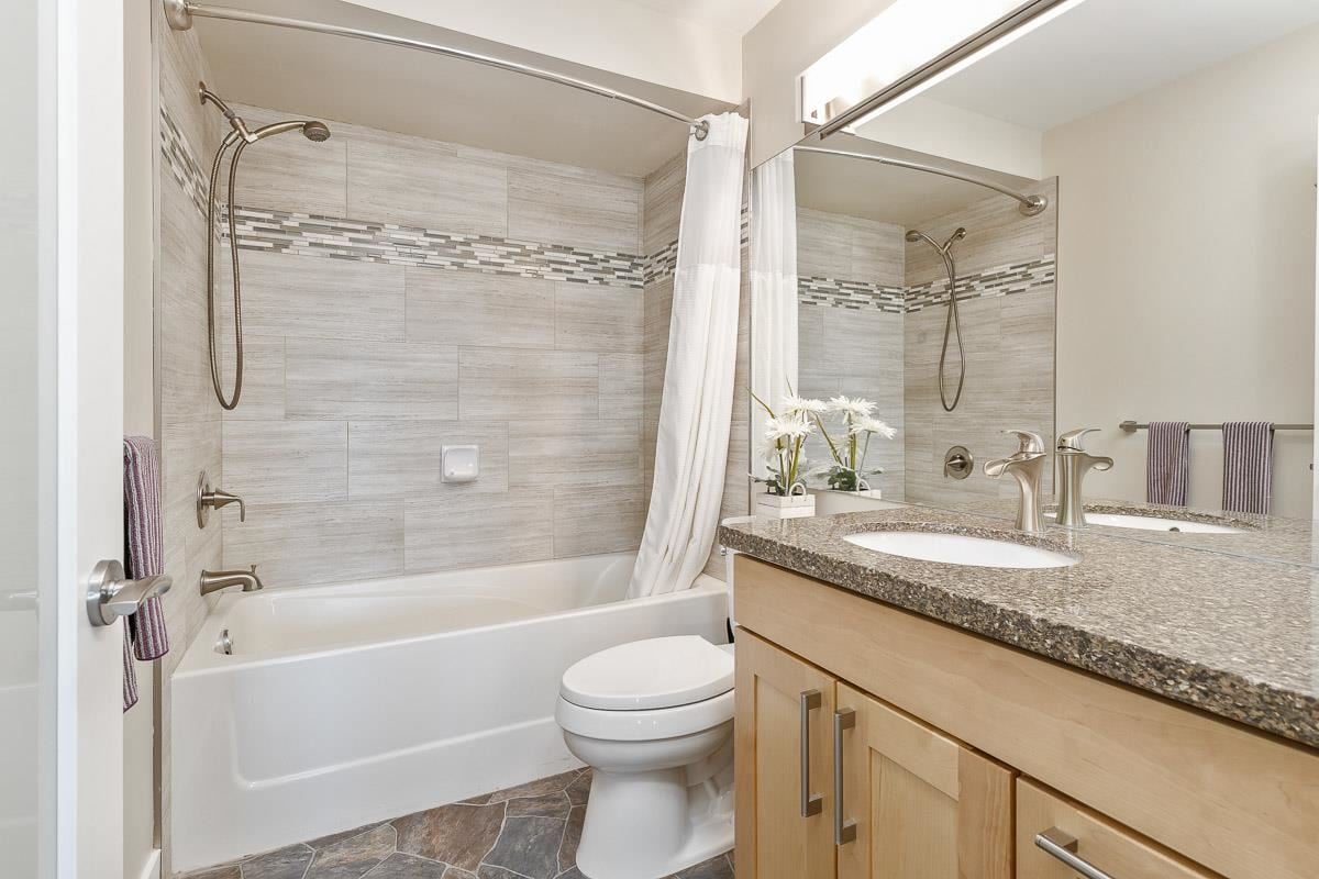 406-2285 Pitt River Rd