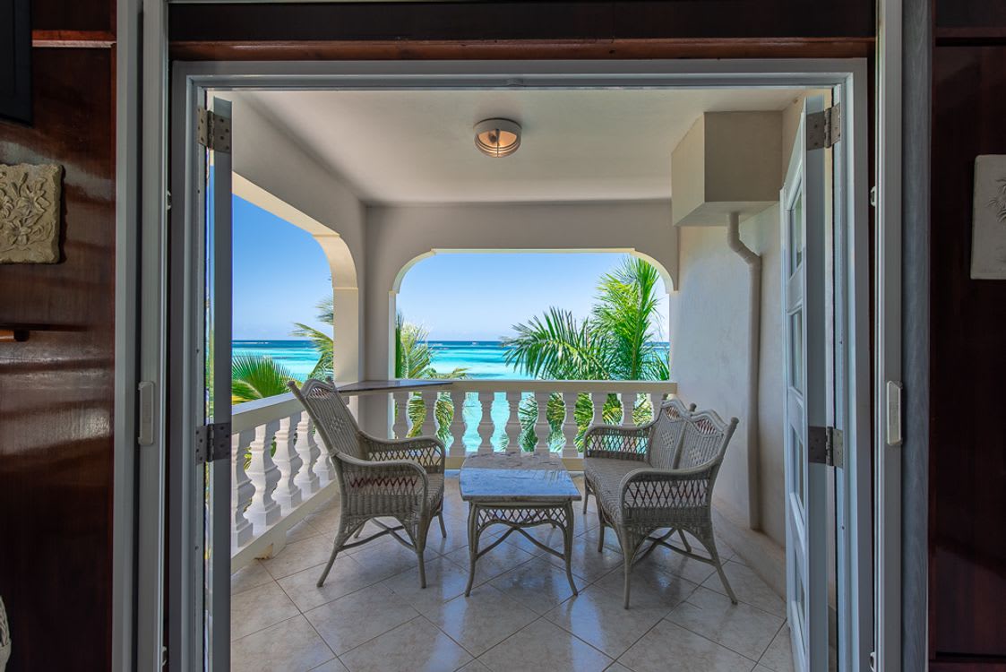 Ambrosia Villa- Shoal Bay East