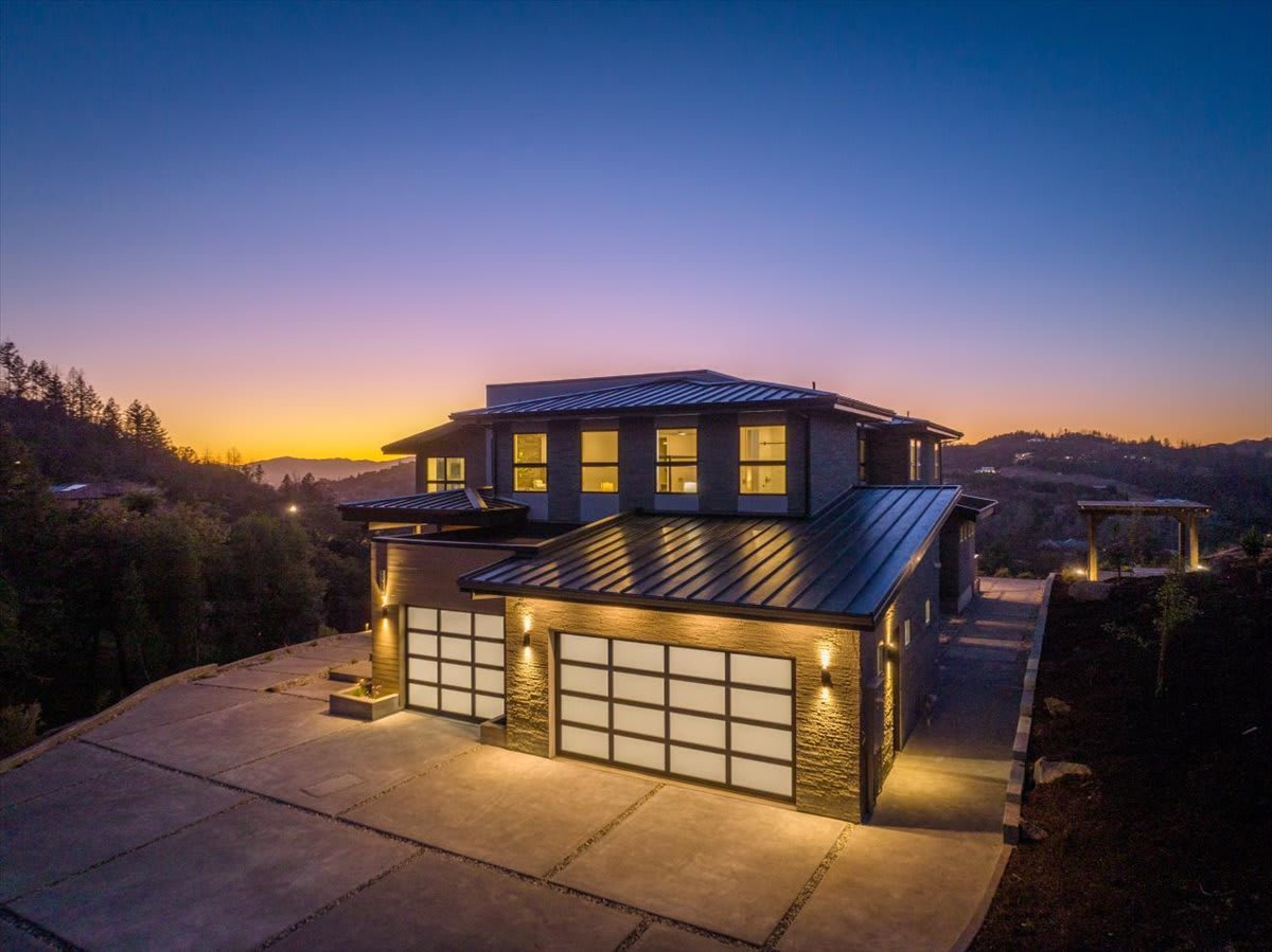 3958 St Andrews Dr