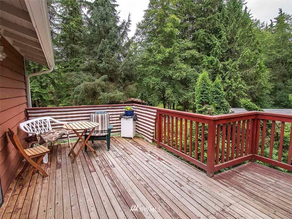 21030 Echo Lake Rd