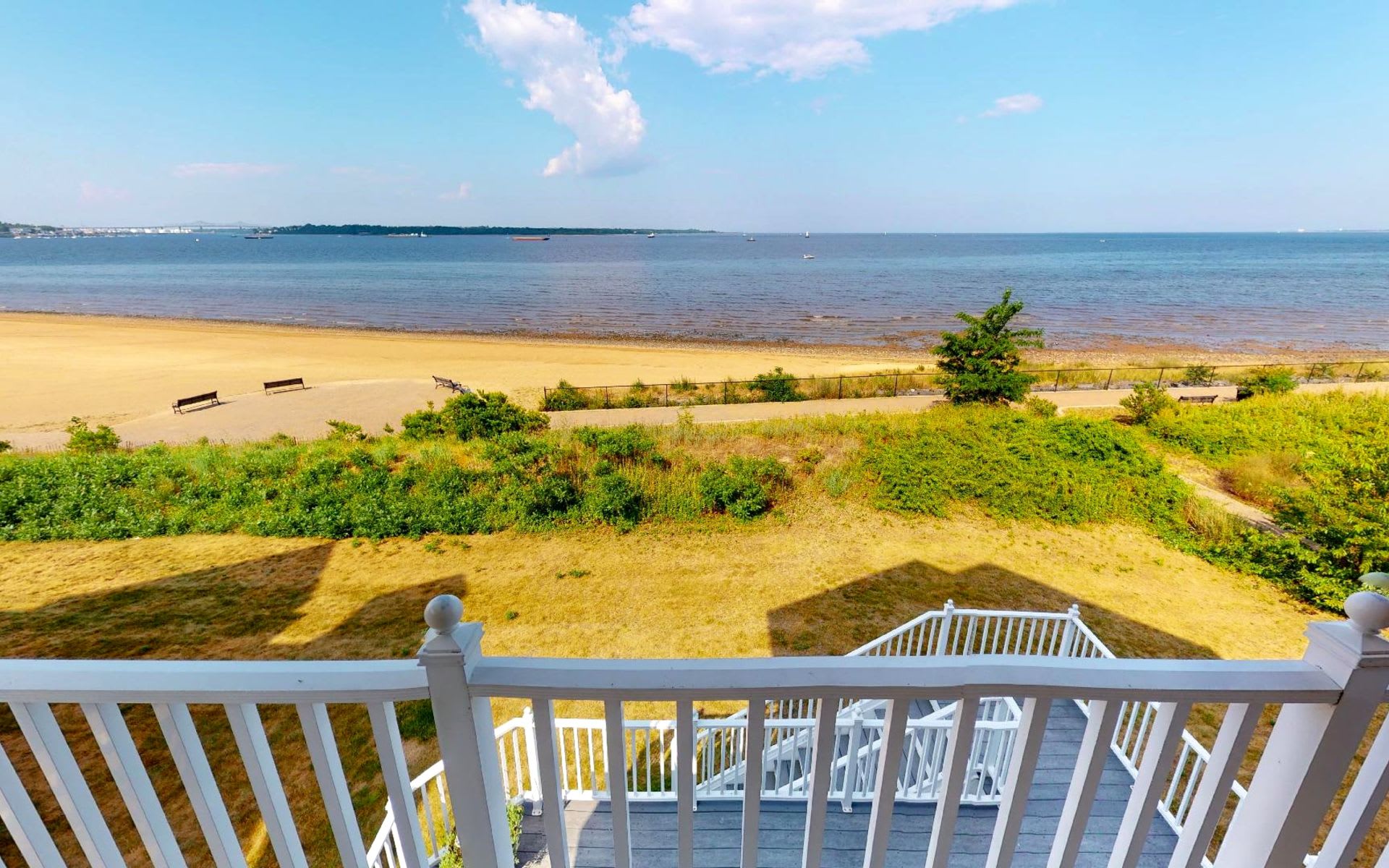 23 LIGHTHOUSE DR