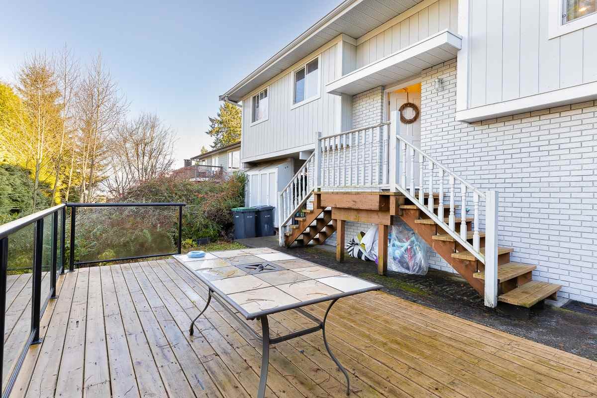 3200 Mariner Wy