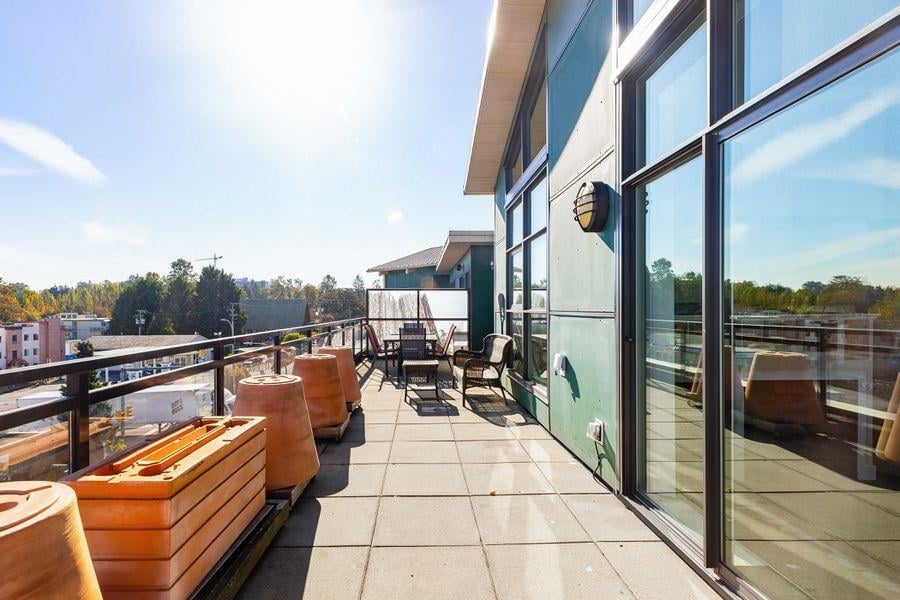 405-3255 Smith Ave
