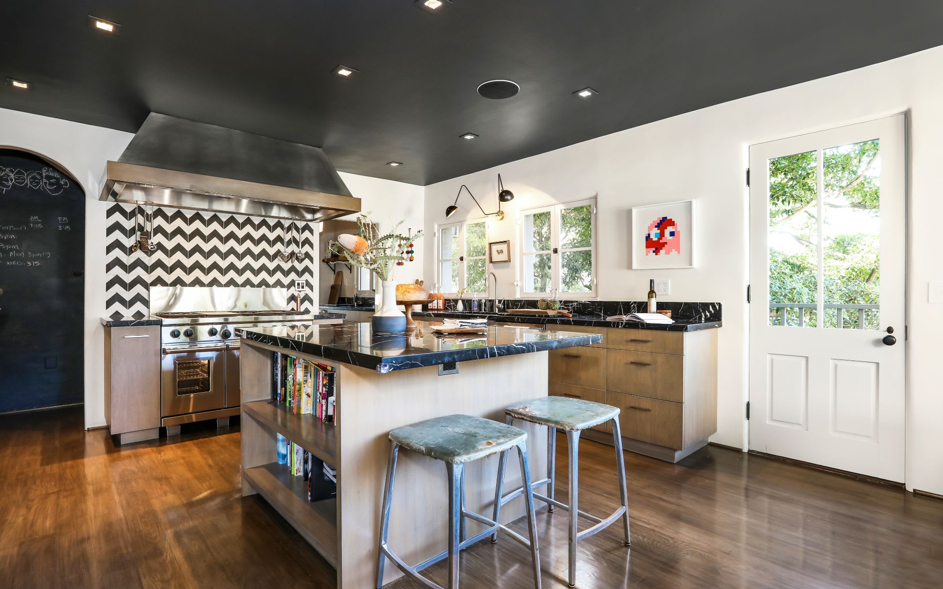  3259 Deronda Dr