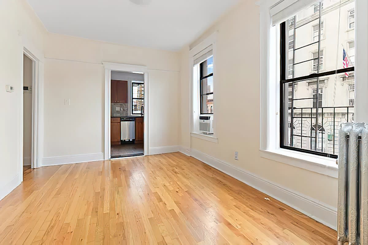66 6th Avenue, #3