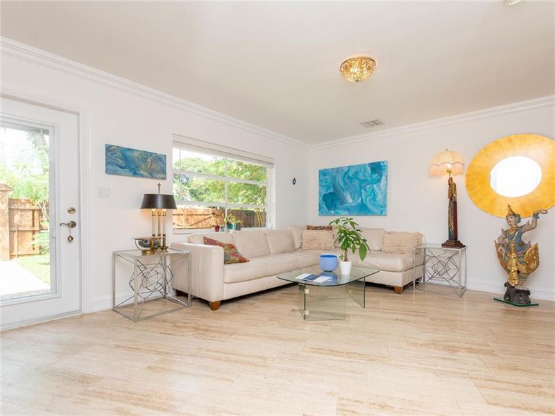 1310 NE 13th Ave