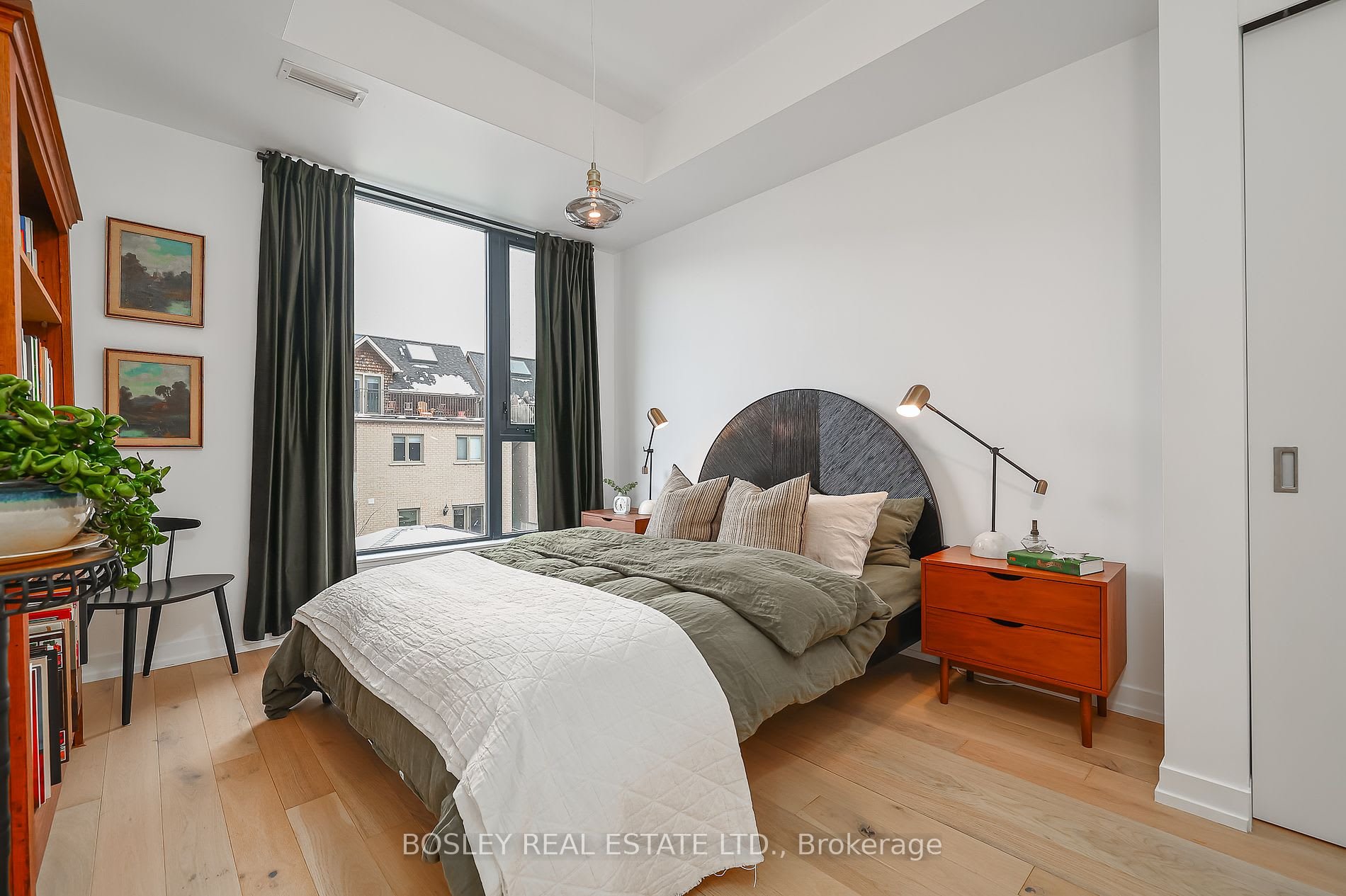35 Wabash Ave 106