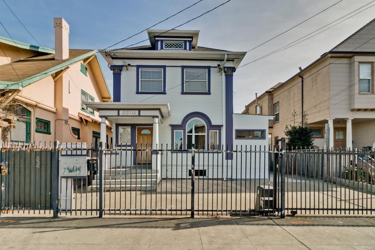 2516 Fruitvale Ave