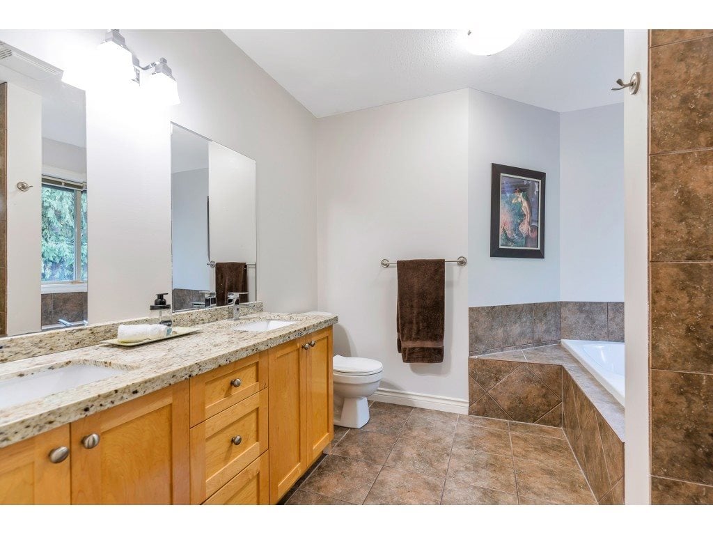 5099 Bridlewood Dr