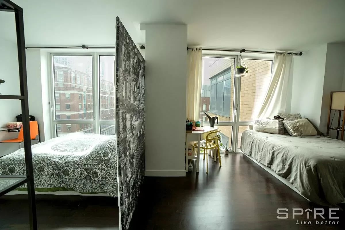 306 Gold Street Unit: 8J