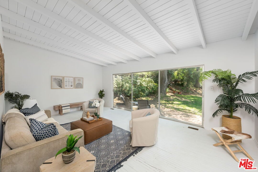2951 La Castana Dr
