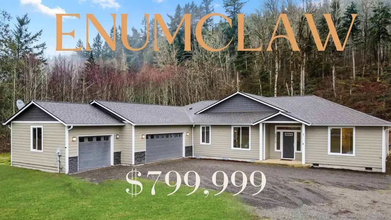 Just listed in Enumclaw!