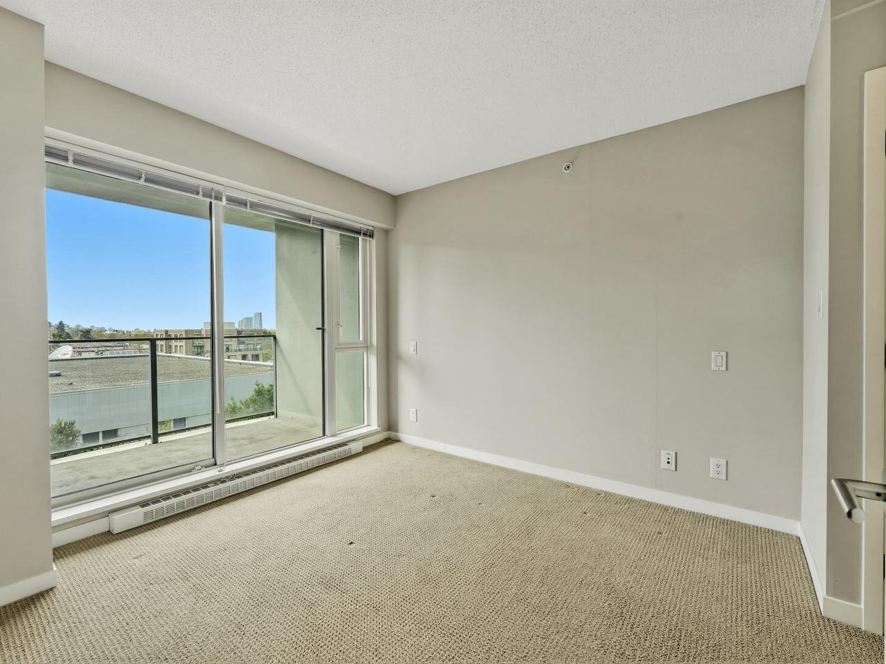 511-522 W 8th Ave