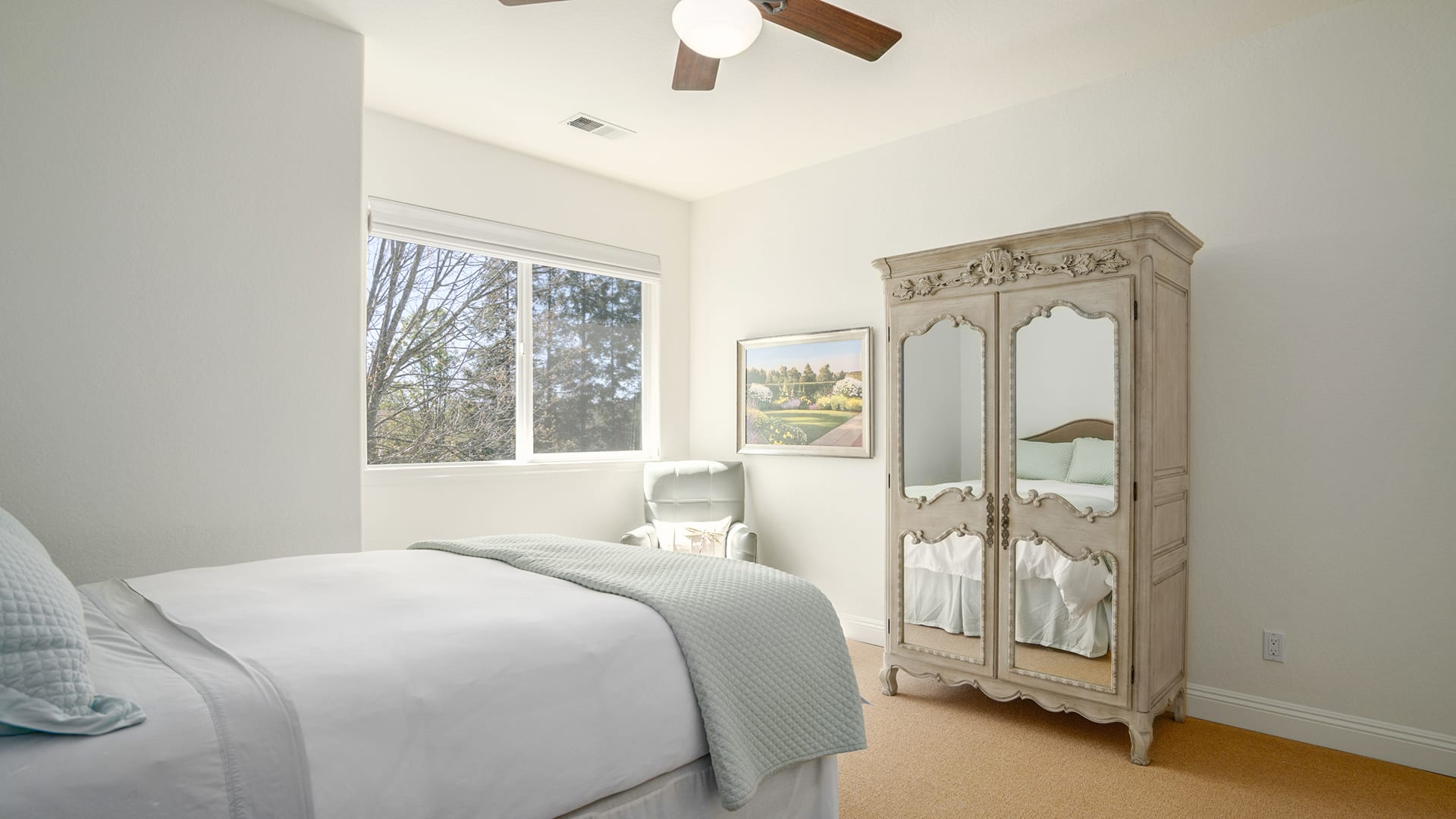 Wine Country Perfection - 1548 Healdsburg Avenue