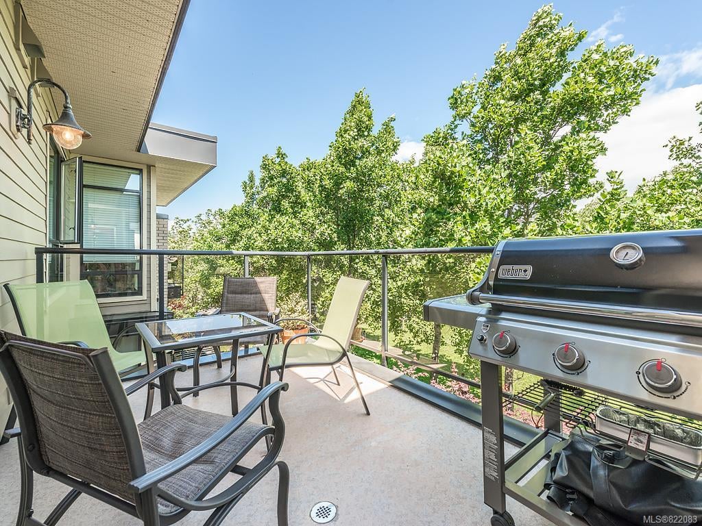 304-330 Waterfront Cres