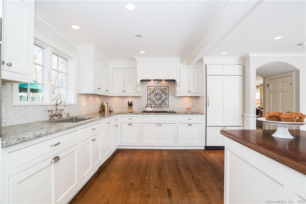 27 Sunset Rd