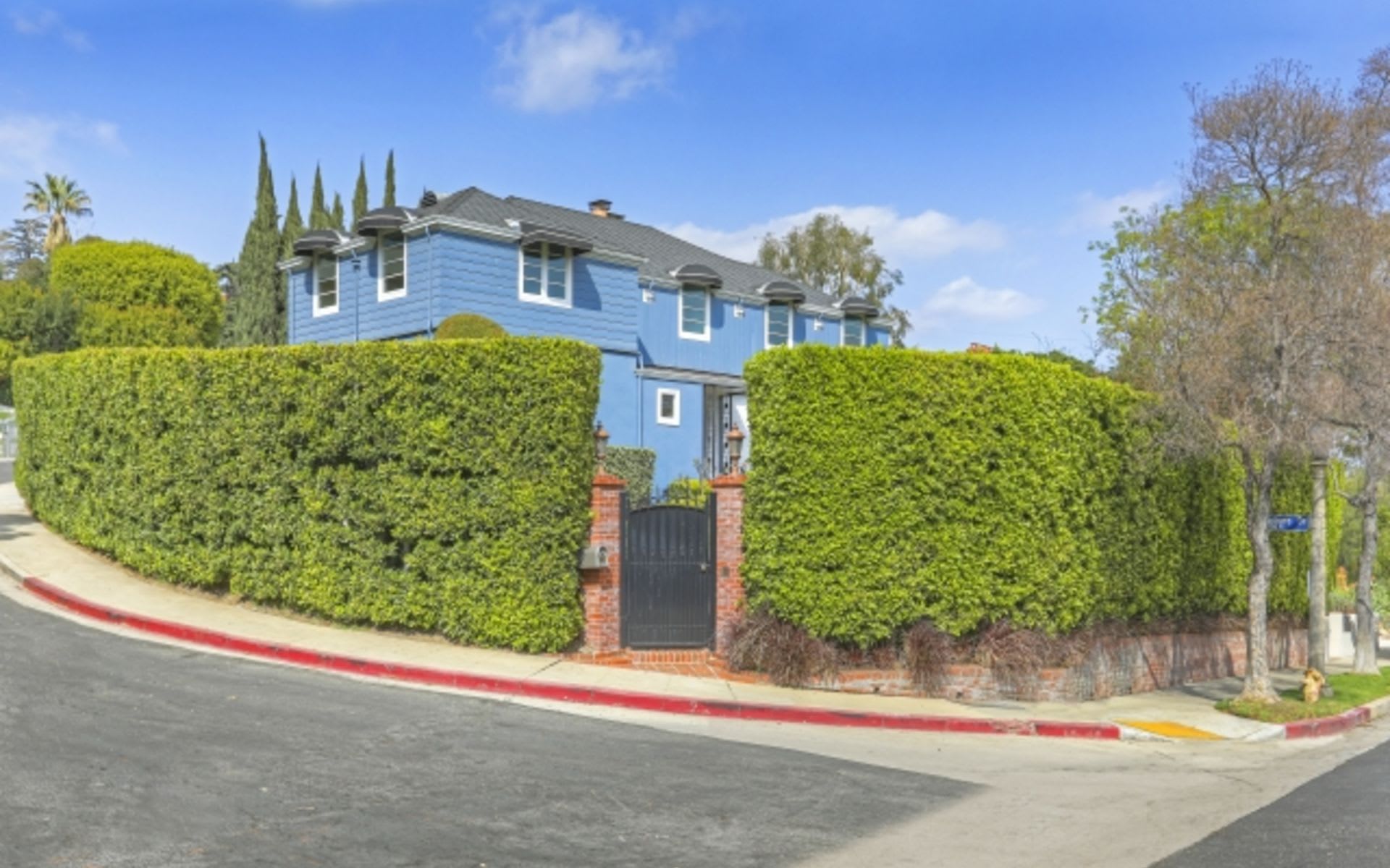 3503 Griffith Park Blvd