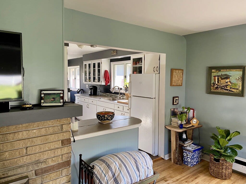  Charming Family and Pet Friendly Leelanau Bungalow!