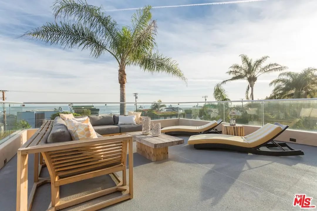 21559 PCH