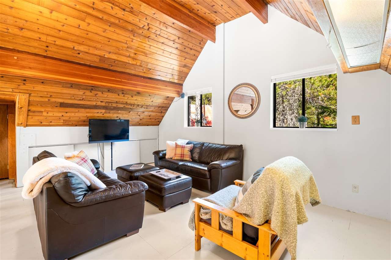 55 Pinecrest Rd