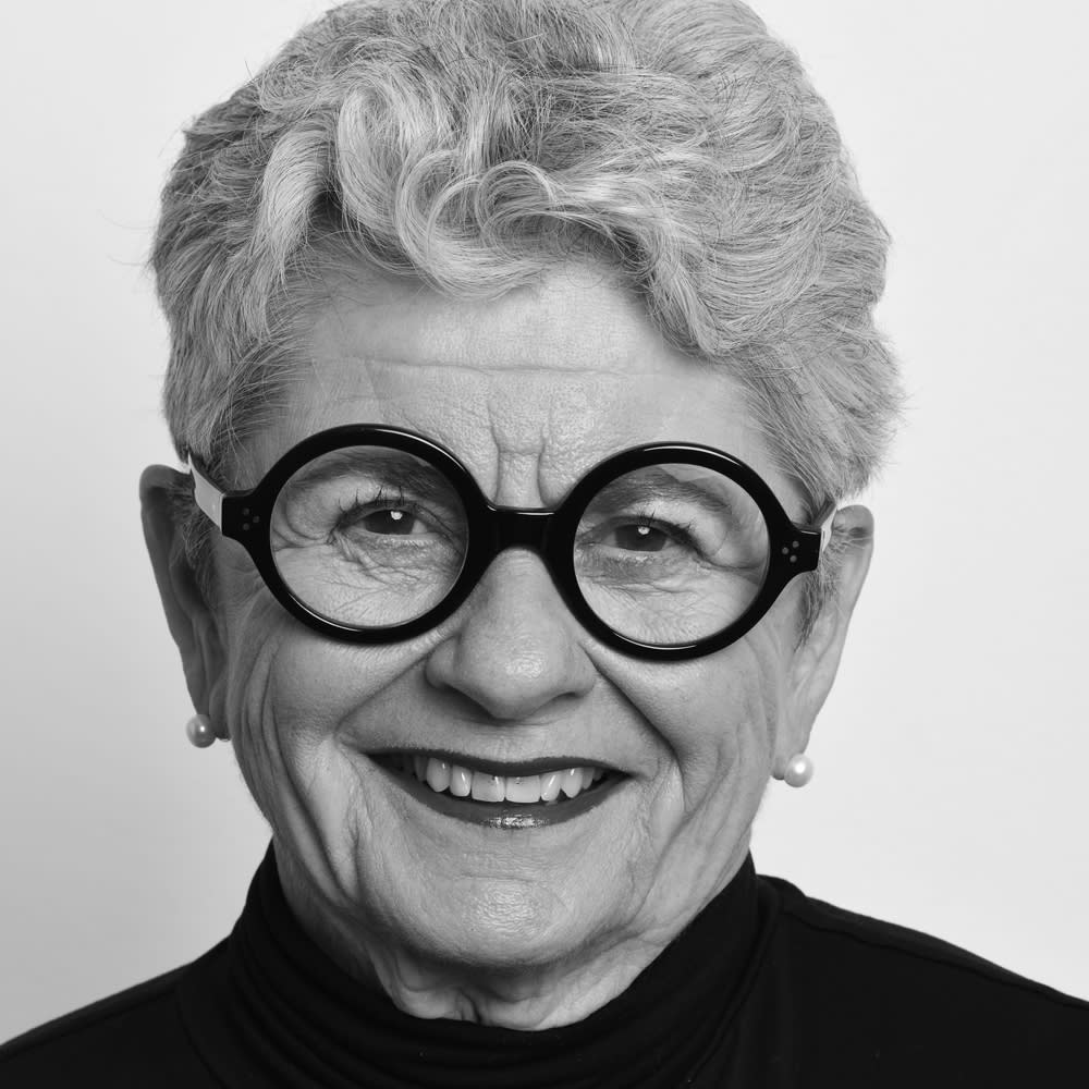 Ann Nader Los Angeles Real Estate Agent Headshot