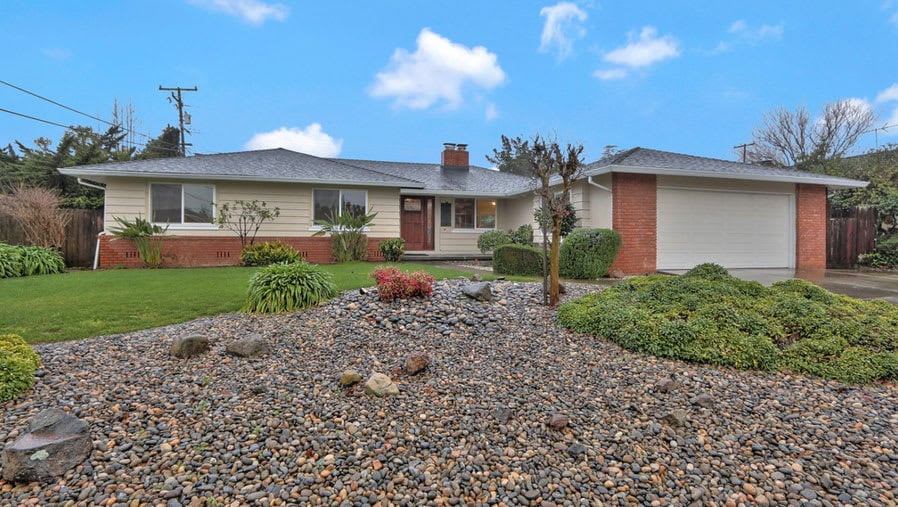 7424 Heatherwood Drive