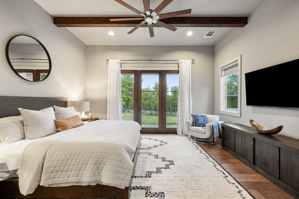 Horseman's Paradise in the heart of Dripping Springs