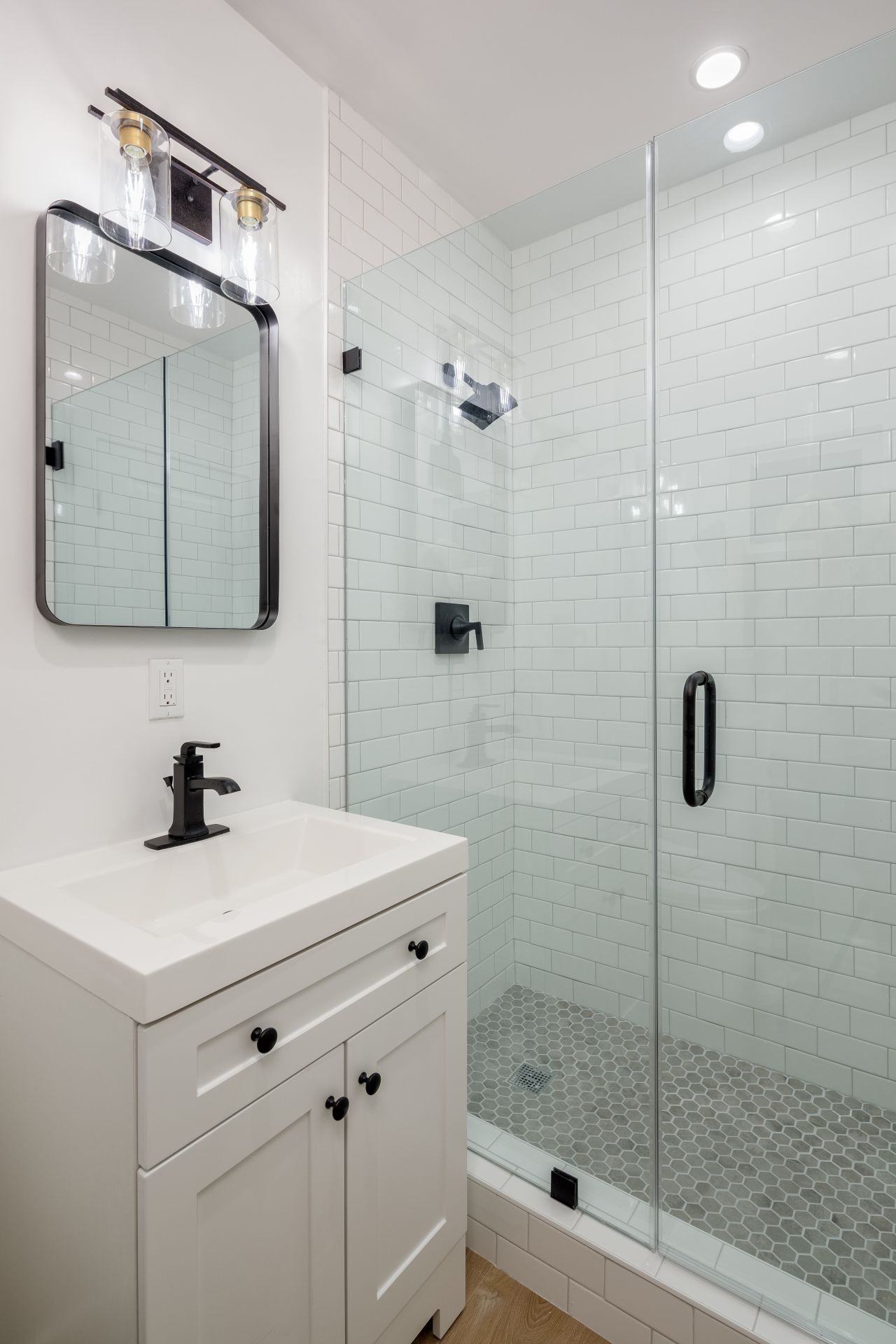 574 Mount Holyoke Ave