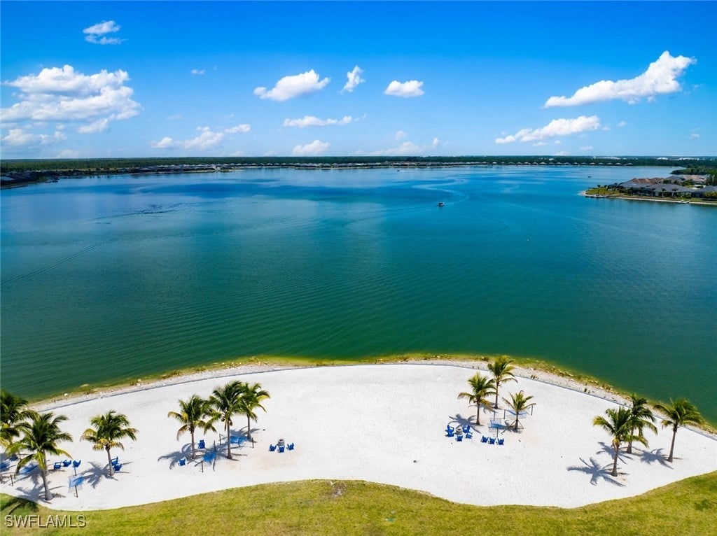 19129 Aqua Shore Dr