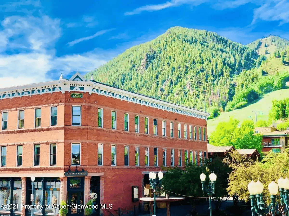 404 S Galena, #205