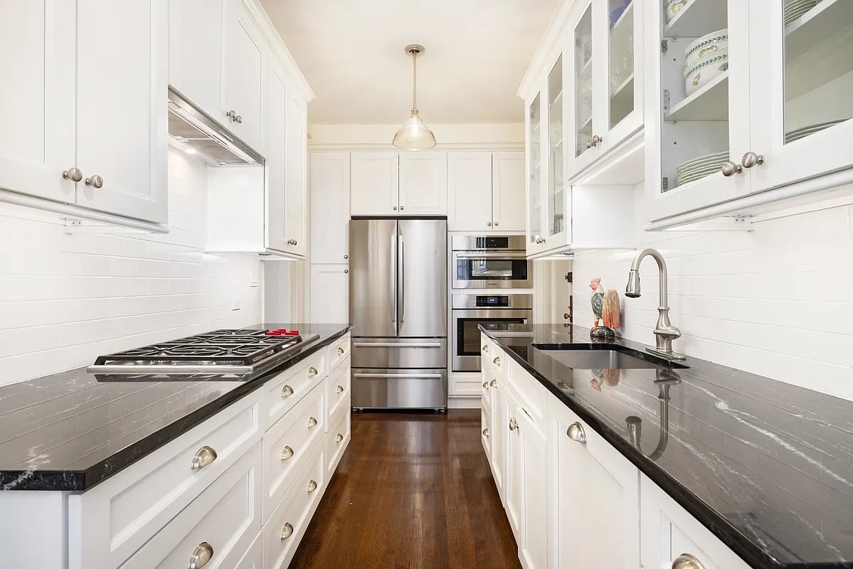 90 Riverside Dr, #12C