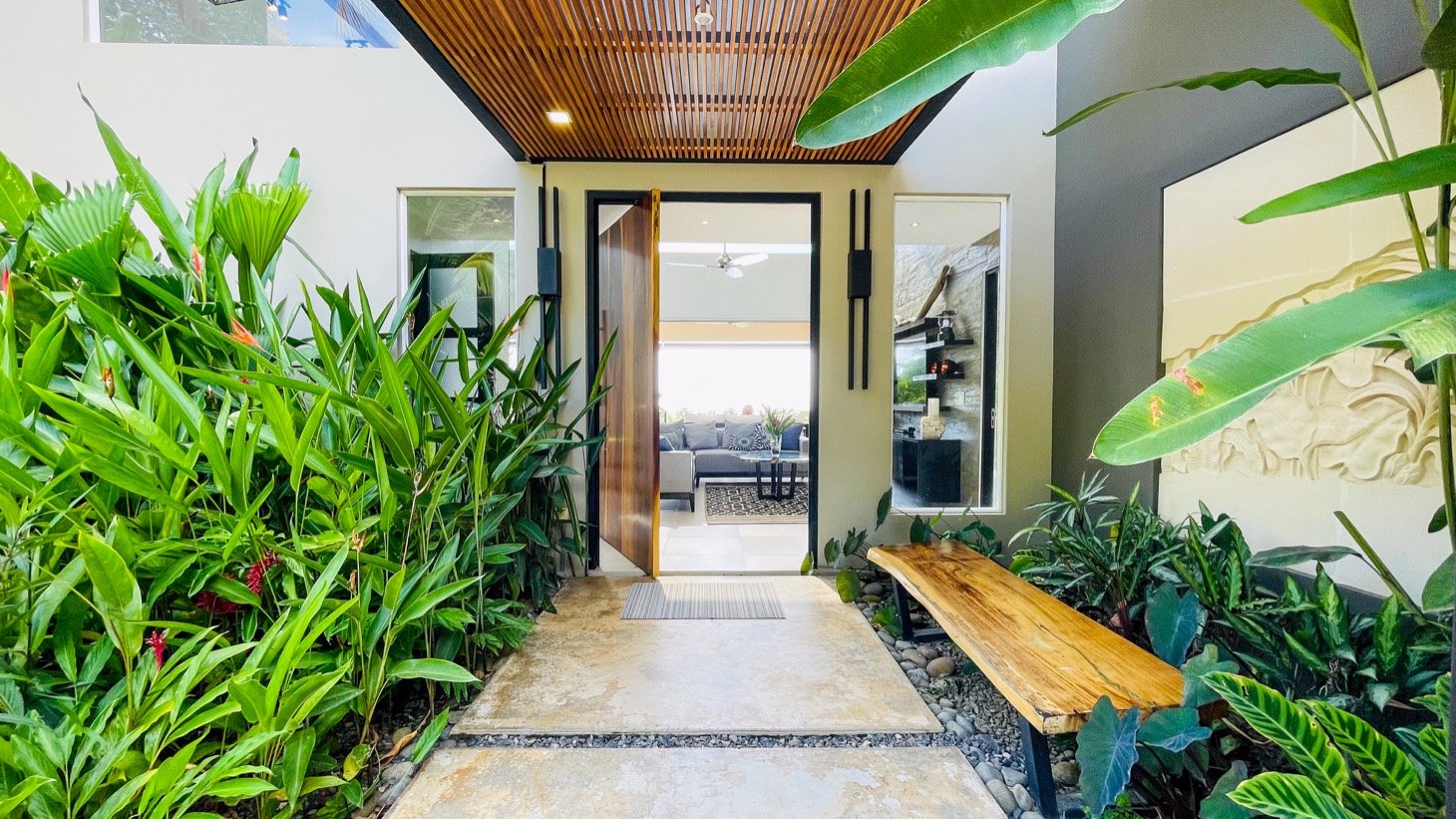 Luxury Retreat in Gated Community with Private Beach Access
