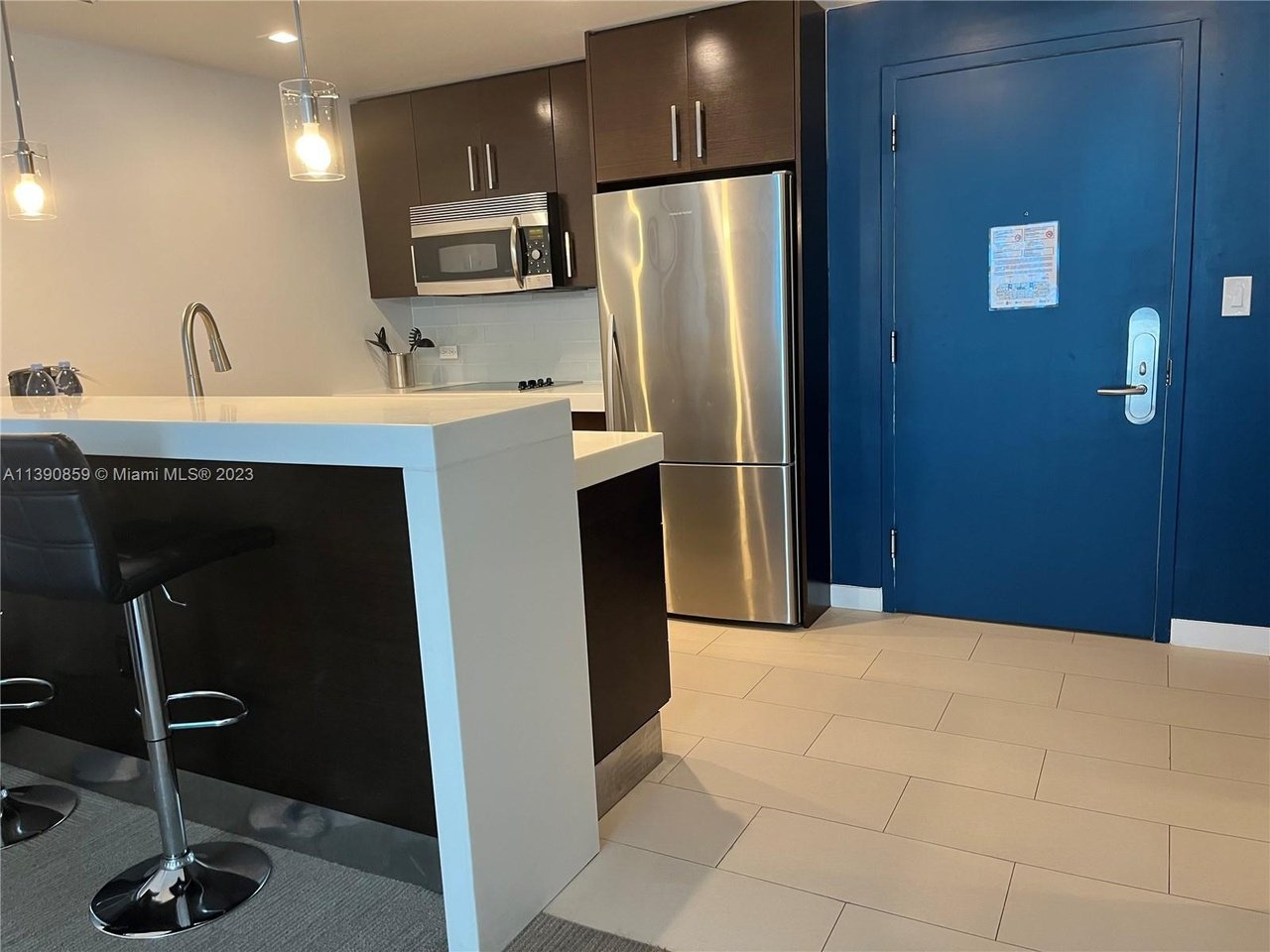 17315 Collins Ave #605